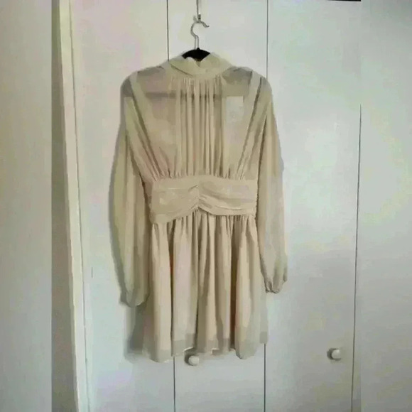 Forever 21 Dresses & Skirts - NAT forever, 21 long sleeve flowy  dress